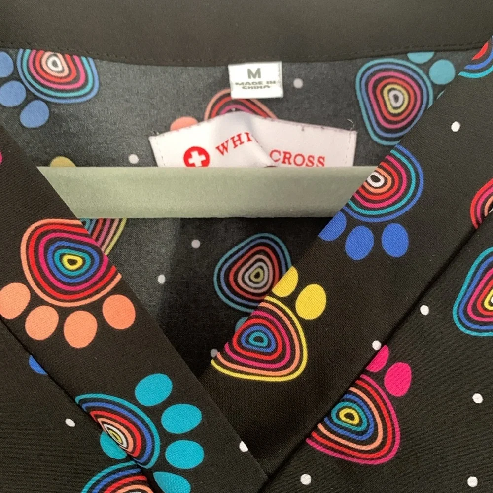 {White Cross} scrub top - Picture 5 of 7